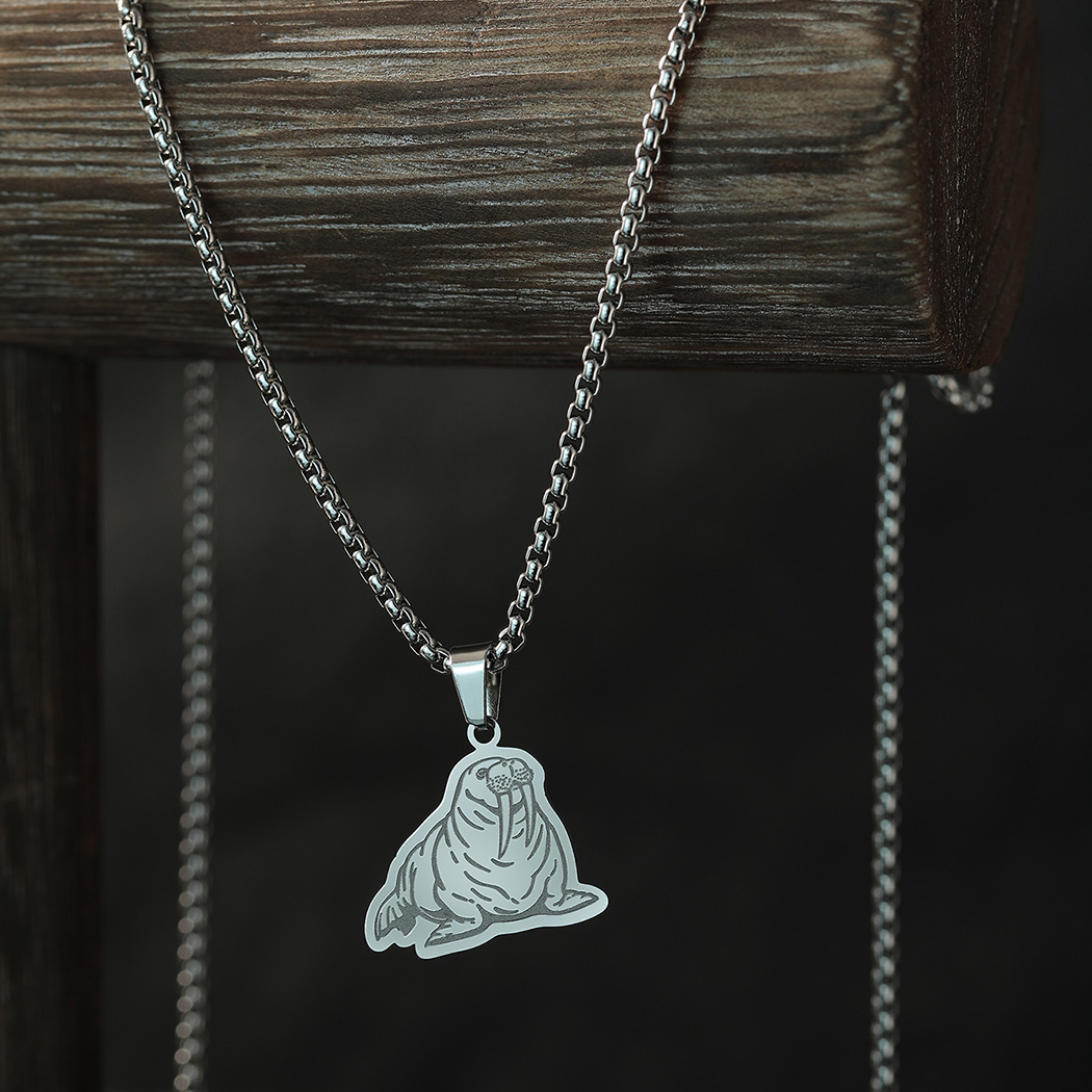 Kinitial Chubby Pacific Walrus - Pacific Jewelry & Watches Los Angeles 리뷰 및 가격